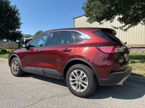 Used 2021 Ford Escape SE AWD/4WD image 7