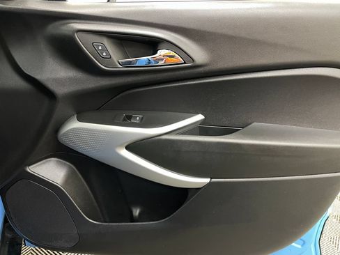 Certified 2024 Chevrolet Trax RS w/ Driver Confidence Package FWD image 38