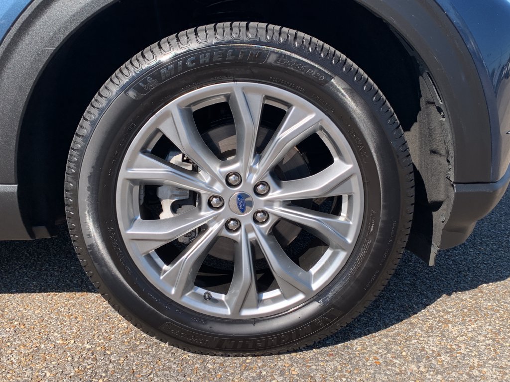 Used 2020 Ford Explorer XLT w/ Equipment Group 202A AWD/4WD image 9