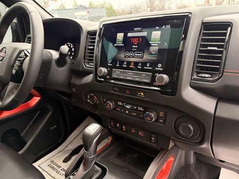 Used 2024 Nissan Frontier PRO-4X w/ Pro Premium Package image 23