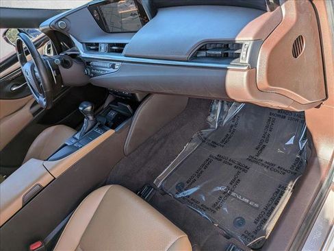 Used 2019 Lexus ES 350 image 23