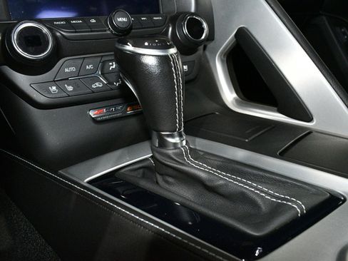 Used 2017 Chevrolet Corvette Z06 w/ Z07 Performance Package image 39