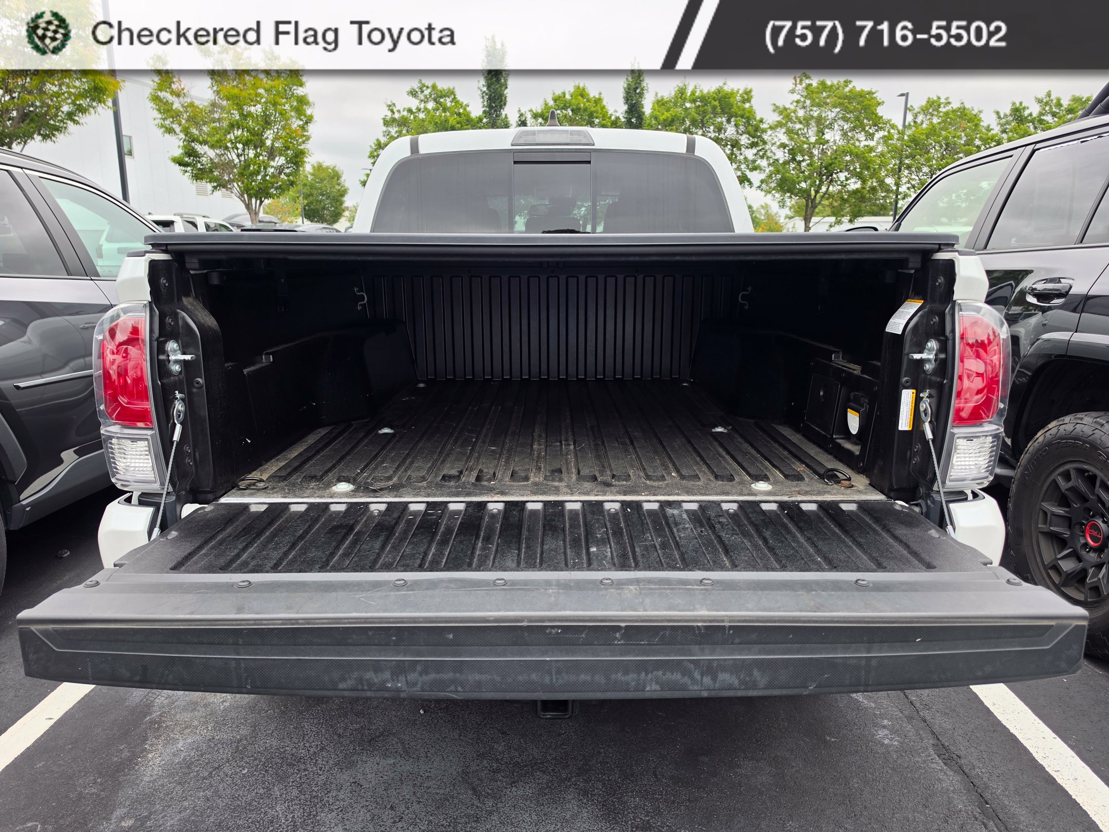 Used 2023 Toyota Tacoma TRD Sport AWD/4WD image 7
