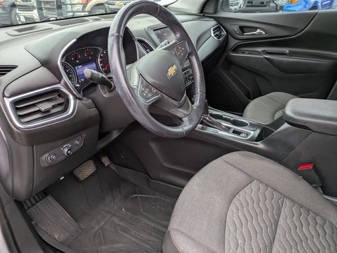 Used 2021 Chevrolet Equinox LT image 9