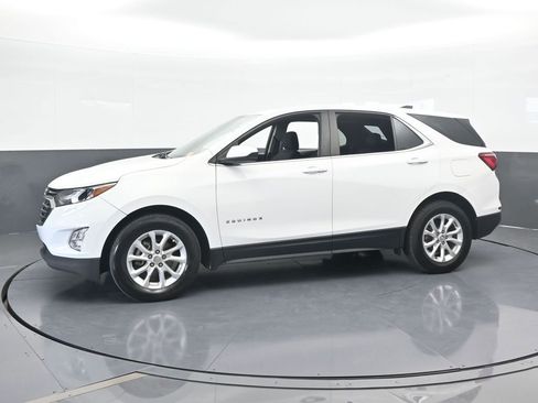 Used 2021 Chevrolet Equinox LT image 2