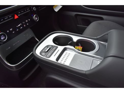 New 2026 Hyundai Ioniq 9 SE image 26