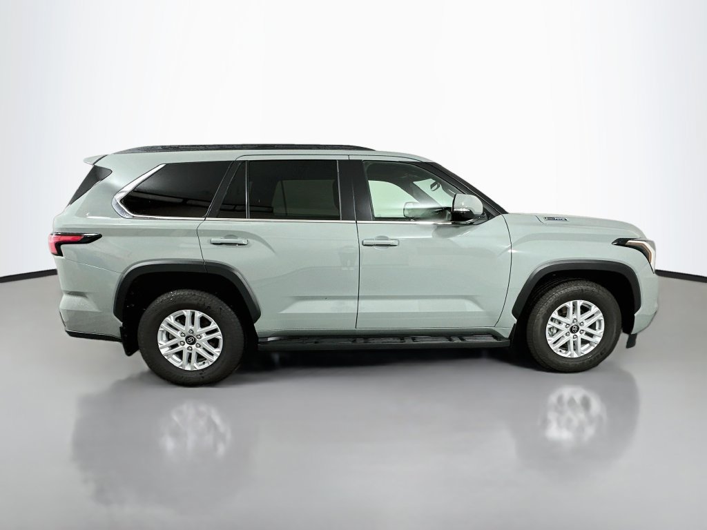 Used 2026 Toyota Sequoia SR5 AWD/4WD image 4