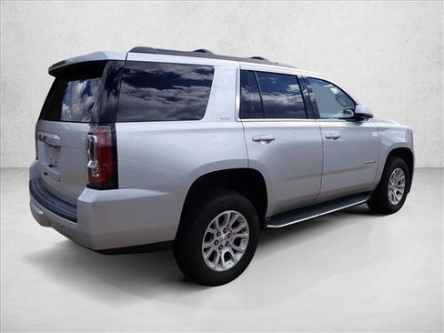 Used 2017 GMC Yukon SLT AWD/4WD image 13