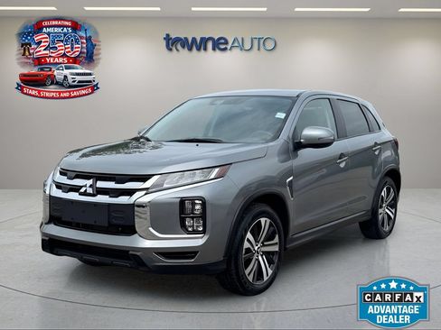 Used 2025 Mitsubishi Outlander Sport SE AWD/4WD image 1