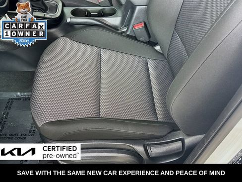 Certified 2025 Kia Soul LX w/ LX Technology Package FWD image 23