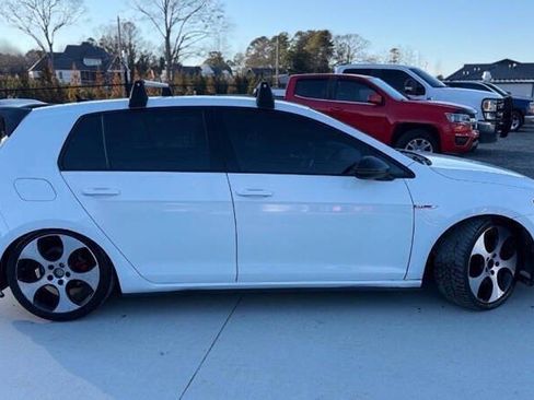 Used 2015 Volkswagen GTI S FWD image 8
