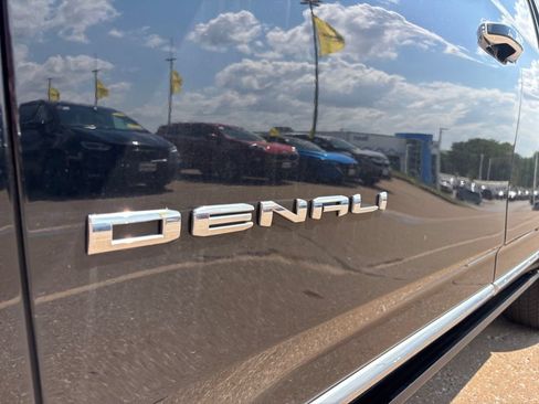 Used 2023 GMC Yukon XL Denali w/ Max Trailering Package AWD/4WD image 41