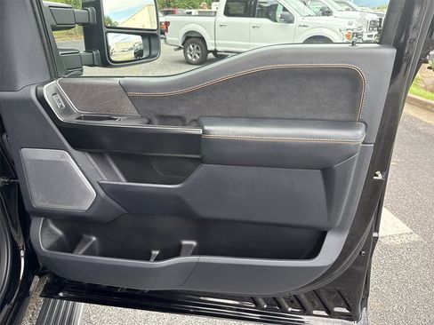 Used 2022 Ford F150 Platinum w/ Equipment Group 701A High image 14