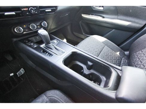Used 2025 Nissan Kicks SV w/ Charging Package FWD image 22