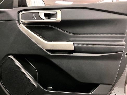 Certified 2022 Ford Explorer XLT w/ Equipment Group 202A image 23