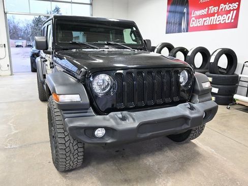 Used 2020 Jeep Wrangler Unlimited Sport image 3
