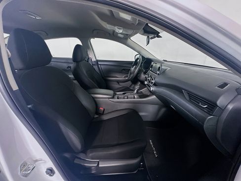 Used 2025 Nissan Sentra S FWD image 29