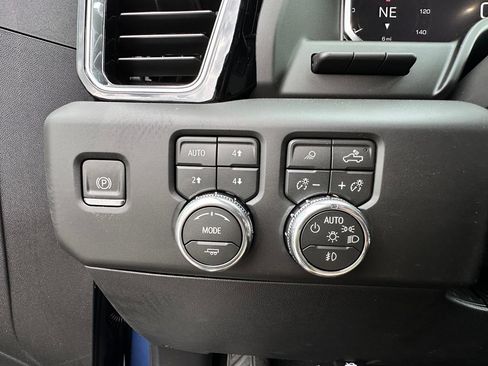 New 2026 GMC Sierra 1500 Denali w/ Denali Reserve Package AWD/4WD image 33