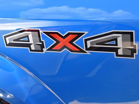 Used 2019 Ford F150 XLT w/ Equipment Group 302A Luxury AWD/4WD image 13