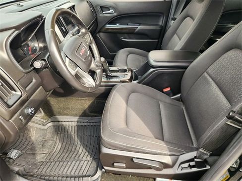 Used 2017 GMC Canyon SLE w/ Nightfall Edition image 7