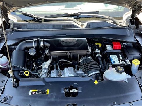 Used 2023 Jeep Compass Trailhawk w/ Trailhawk Convenience Group image 9