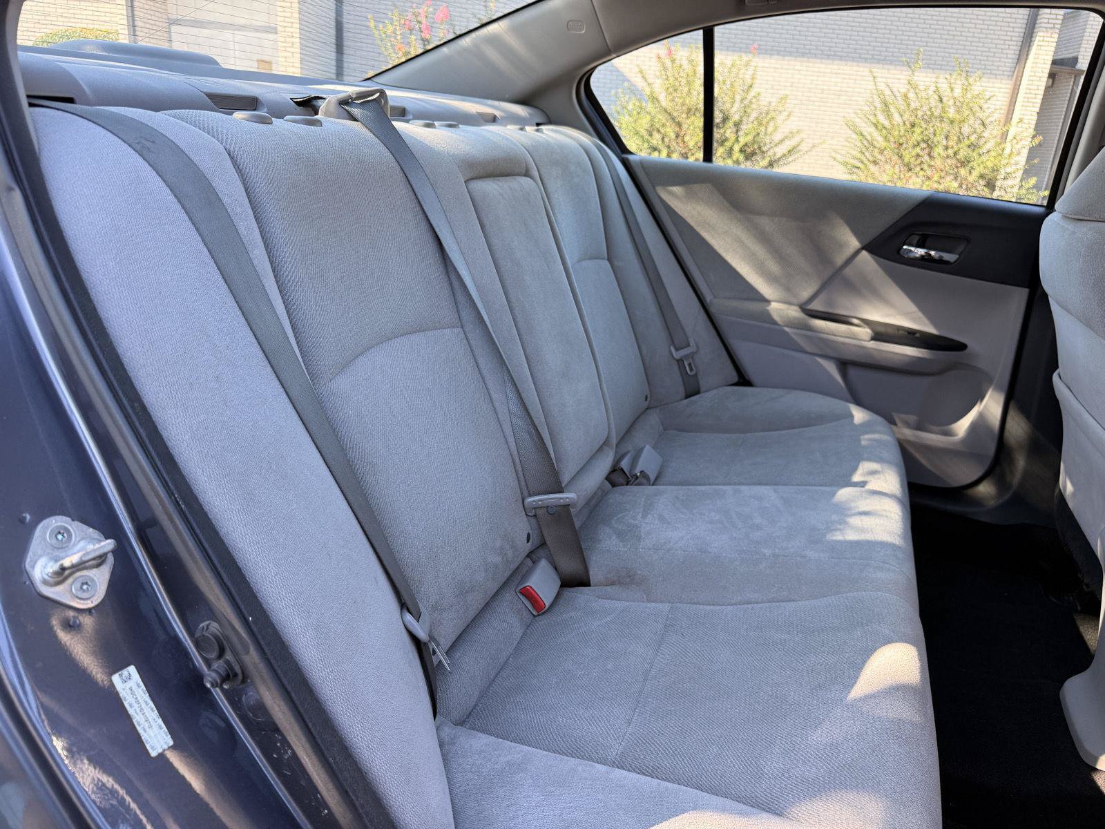 Used 2013 Honda Accord LX image 40
