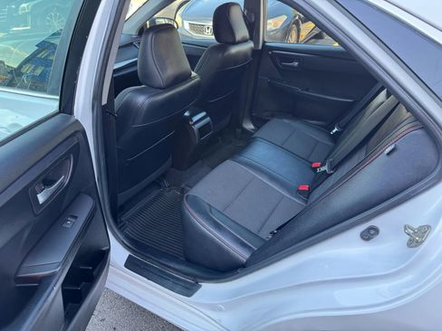 Used 2017 Toyota Camry SE image 14