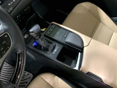 Used 2019 Lexus ES 350 image 16