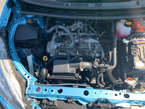 Used 2016 Toyota Prius C Two image 27