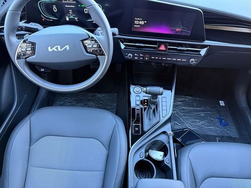 New 2026 Kia Niro EX image 11