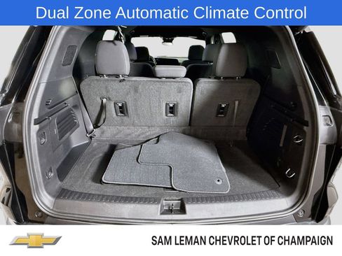 Used 2025 Chevrolet Traverse LT FWD image 25
