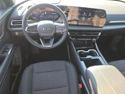 New 2026 Chevrolet Traverse LT w/ Midnight/Sport Edition image 3