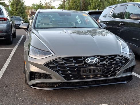 Used 2023 Hyundai Sonata SEL w/ Preferred Accessory Package FWD image 4