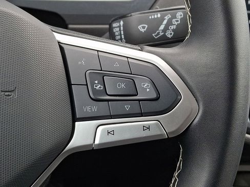 Used 2024 Volkswagen Tiguan S image 22