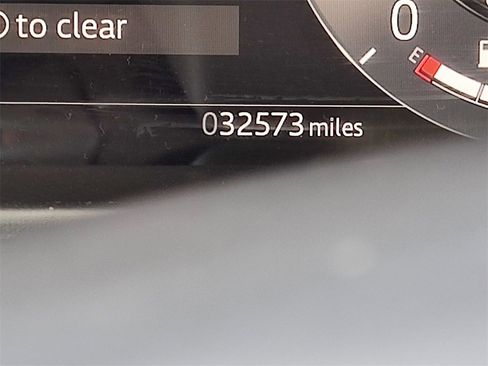 Used 2025 Land Rover Range Rover Velar Dynamic SE image 40