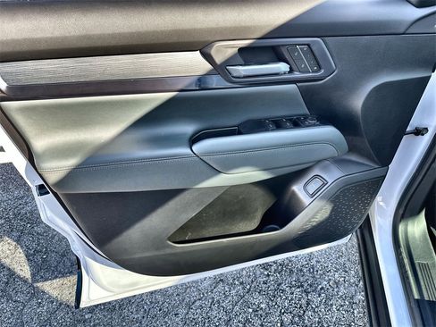 New 2026 GMC Terrain AT4 w/ Convenience Package III image 21