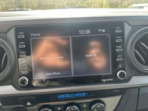 Used 2021 Toyota Tacoma TRD Off-Road w/ Technology Package image 20