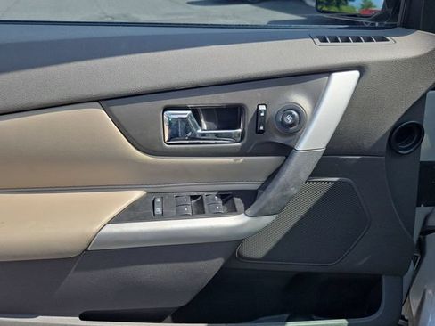 Used 2013 Ford Edge SEL FWD image 13