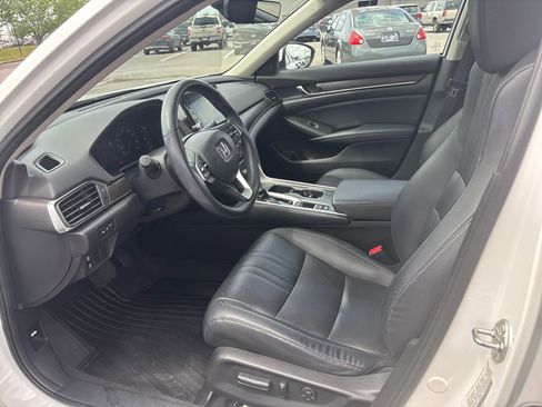 Certified 2018 Honda Accord EX-L image 15