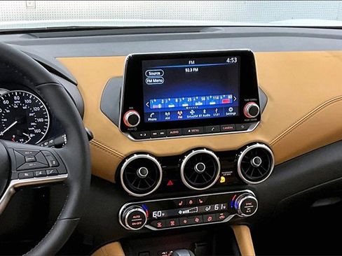 New 2025 Nissan Sentra SV w/ SV Premium Package image 7