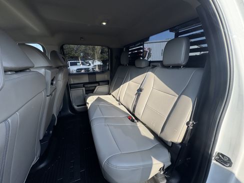 Used 2022 Ford F550 4x4 Crew Cab Super Duty w/ Power Equipment Group image 10