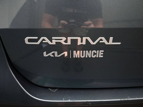 Used 2024 Kia Carnival SX Prestige FWD image 10