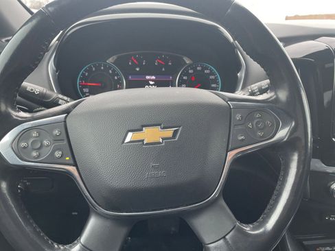 Used 2022 Chevrolet Traverse LT w/ LT Premium Package image 30