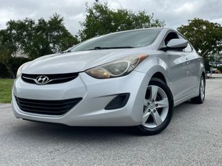 Used 2011 Hyundai Elantra GLS w/ Preferred Equipment Pkg 3 video 2