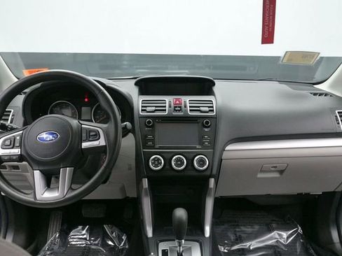 Used 2017 Subaru Forester 2.5i w/ Alloy Wheel Package image 19