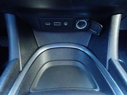 Used 2020 Chevrolet Malibu LT FWD image 21