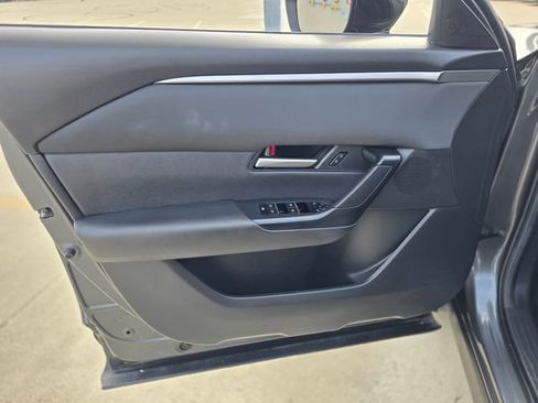 Used 2025 MAZDA CX-50 AWD 2.5 S w/ Preferred Package image 21