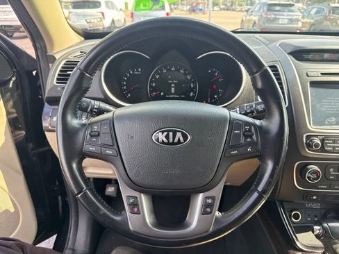 Used 2014 Kia Sorento EX w/ EX V6 Touring Package AWD/4WD image 26