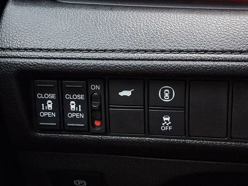 Certified 2023 Honda Odyssey Sport image 25