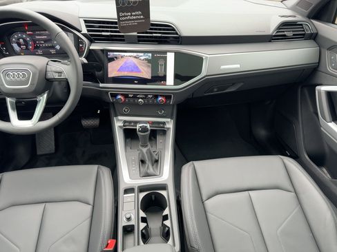 New 2025 Audi Q3 2.0T Premium image 28